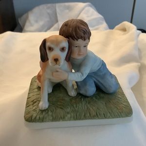 The Family Album Statue